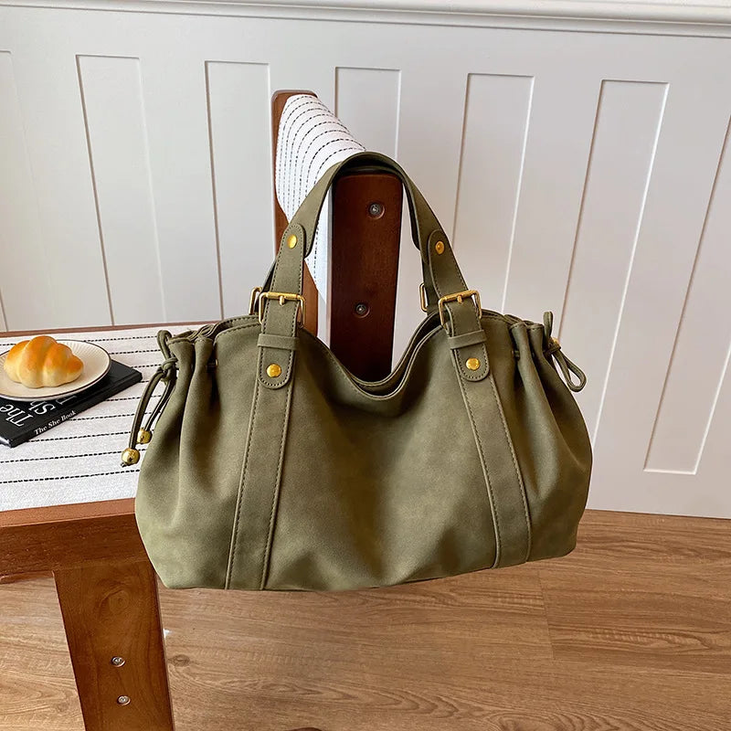 Kiara - Suede bowling bag