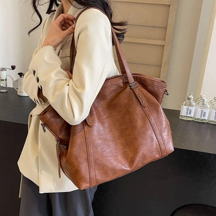 Olivia - Bag spacious