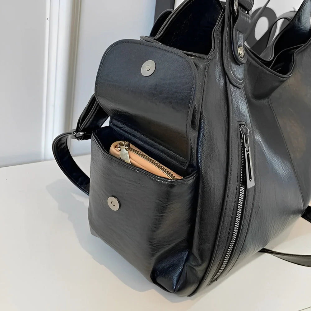 Karine - Multi pocket bag