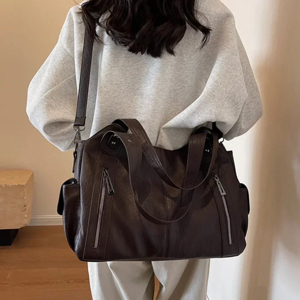 Karine - Multi pocket bag