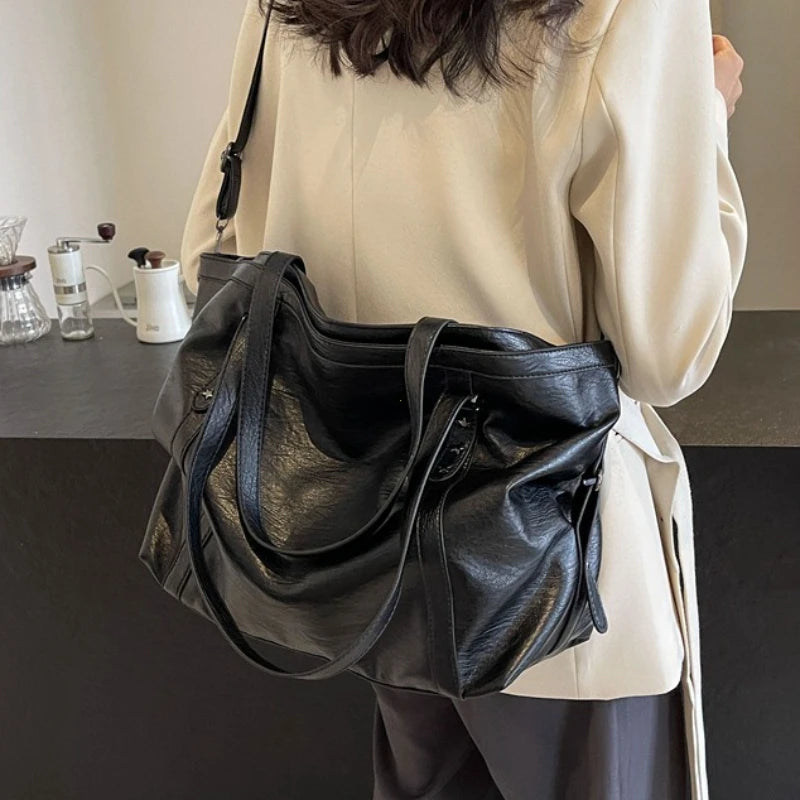 Olivia - Bag spacious