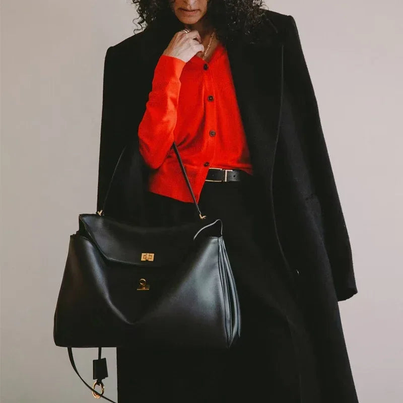Sienna - Turn lock shoulder bag