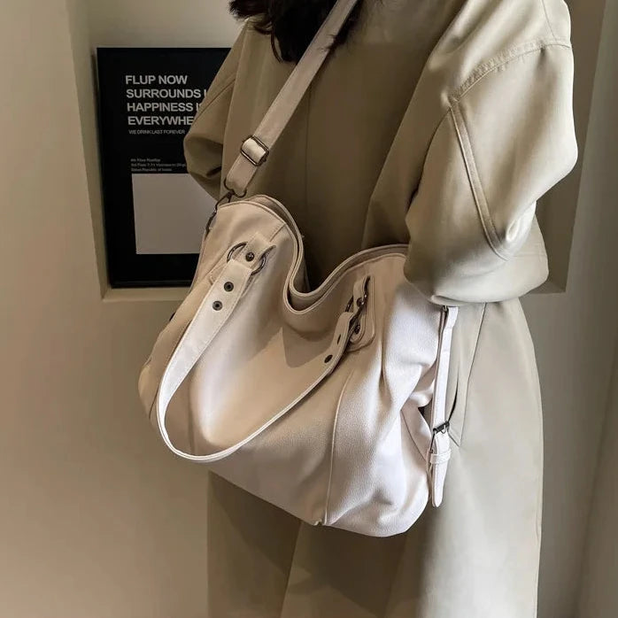 Christiane - Bag with a shoulder strap