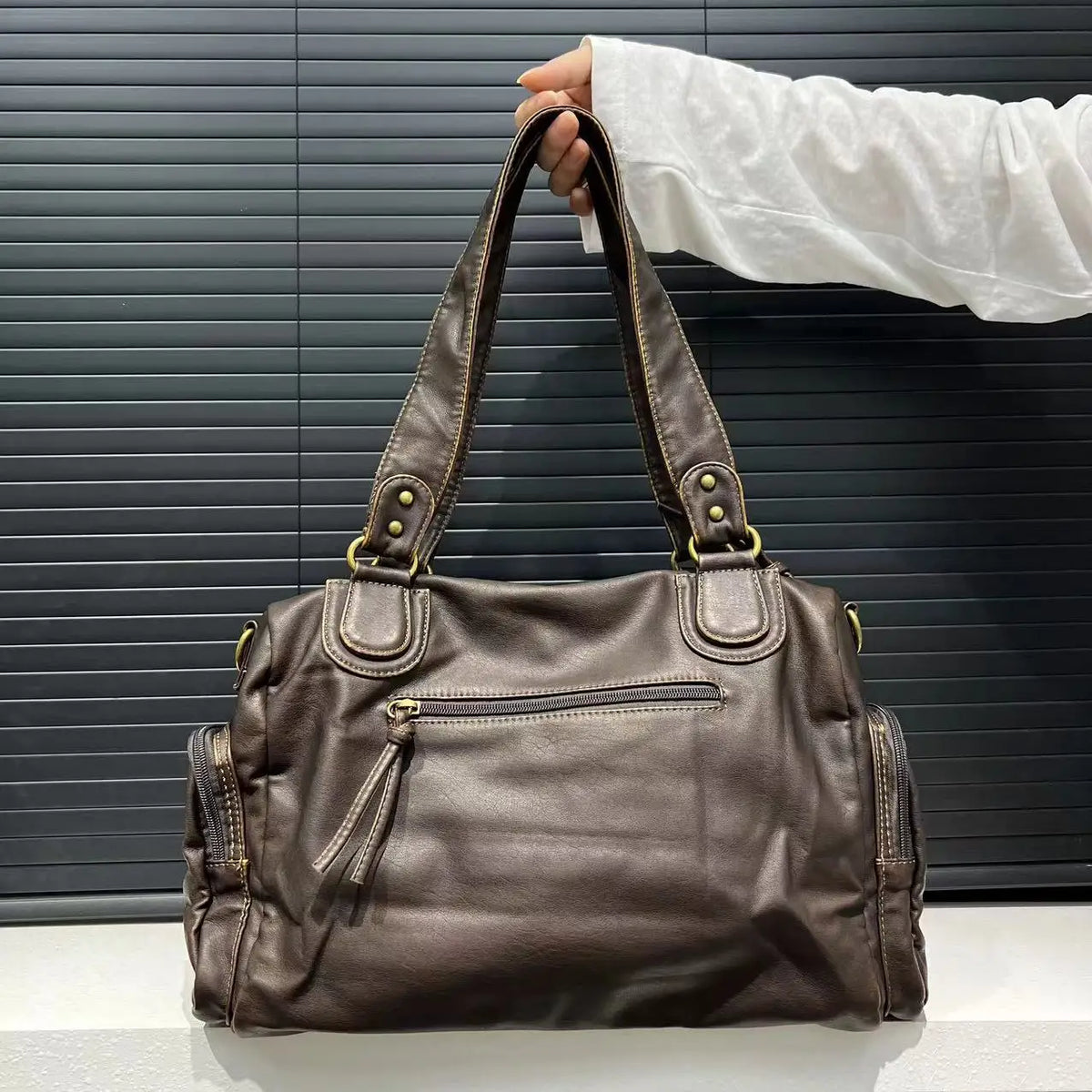 Inès – Crossbody Multi Pocket Bag