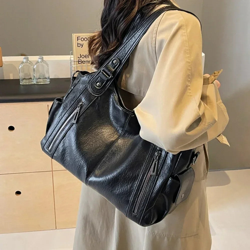 Karine - Multi pocket bag