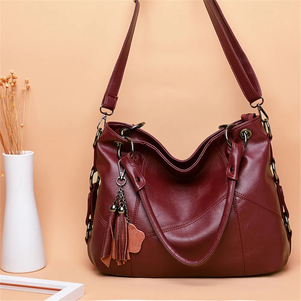 Emma - Slouchy crossbody bag