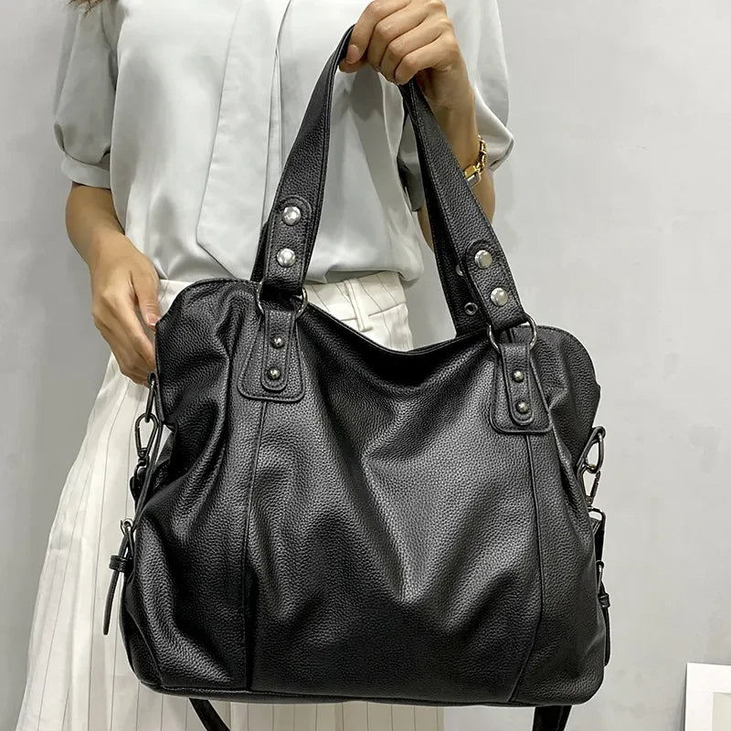 Christiane - Bag with a shoulder strap