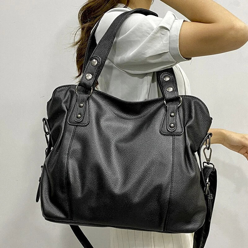 Christiane - Bag with a shoulder strap